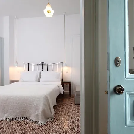 Live In Athens, Thiseio Historic House Athen