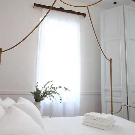 Live In Athens, Thiseio Historic House Aparthotel Athen